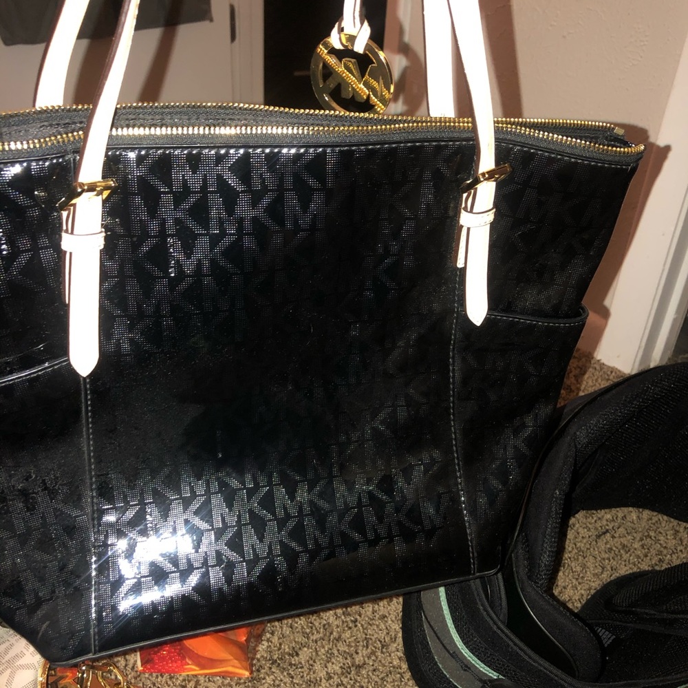 Michael Kors Purses And Wallets - image 1